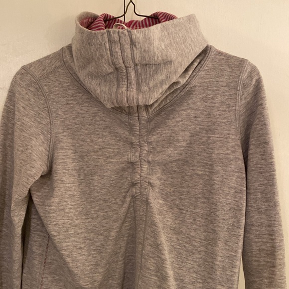 Lululemon In a Cinch Cowell neck pullover sweater long sleeve - Picture 9 of 9